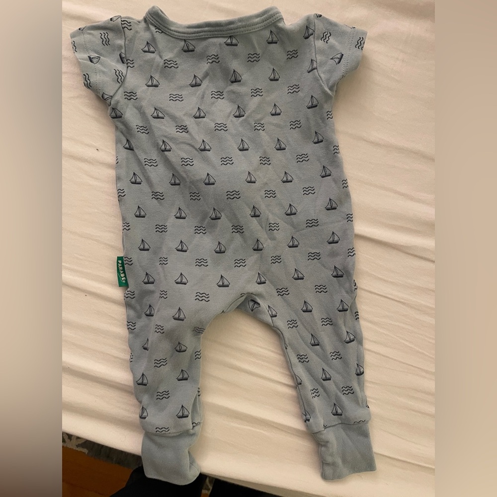 Parade Organics sailboat Zipper Onesie size 3-6 months - Picture 3 of 3